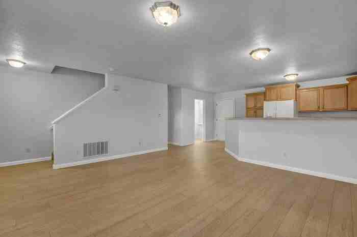 9429 Fence Post Ct - Photo 5 of 30