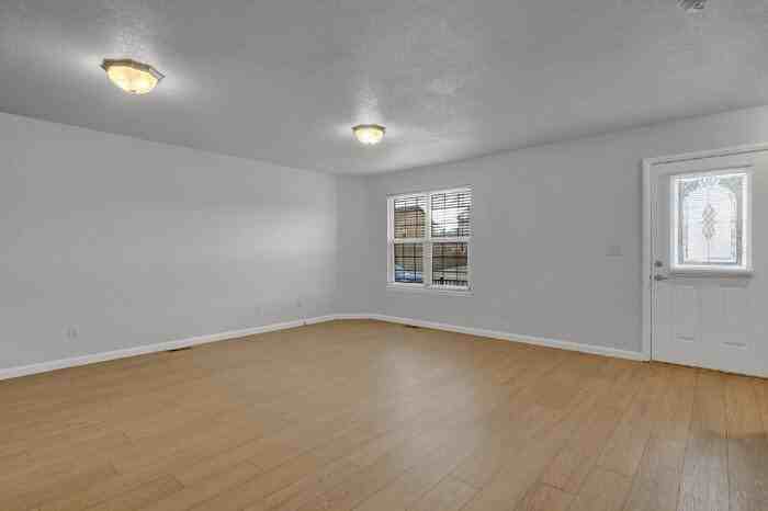 9429 Fence Post Ct - Photo 7 of 30