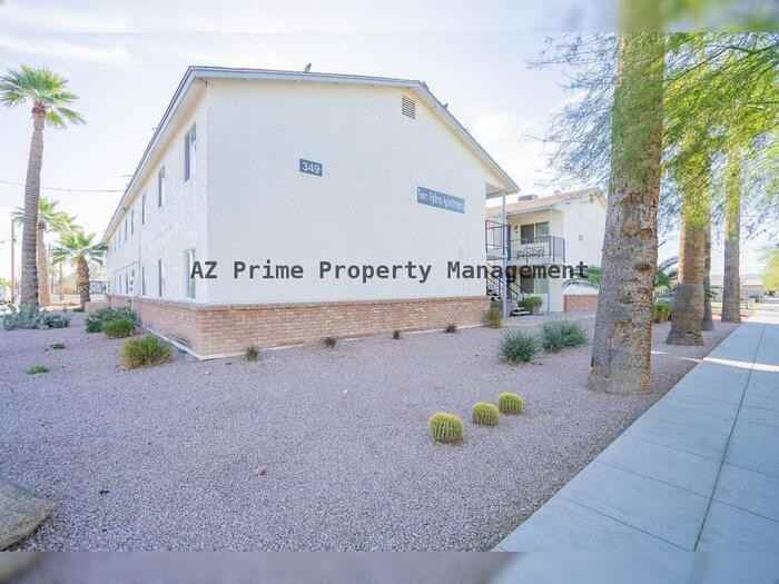 349 N 11th St #210 - Photo 3 of 30