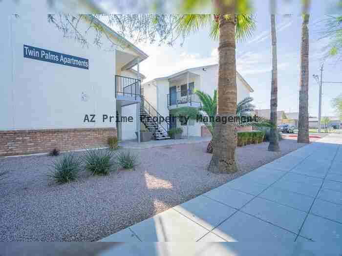 349 N 11th St #210 - Photo 4 of 30