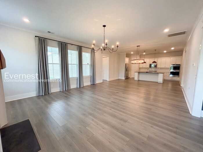 640 Henry Ln - Photo 6 of 27