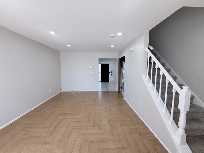 171 Scobee Ln - Photo 3 of 28