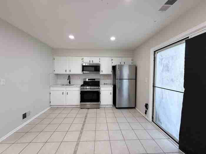 171 Scobee Ln - Photo 6 of 28