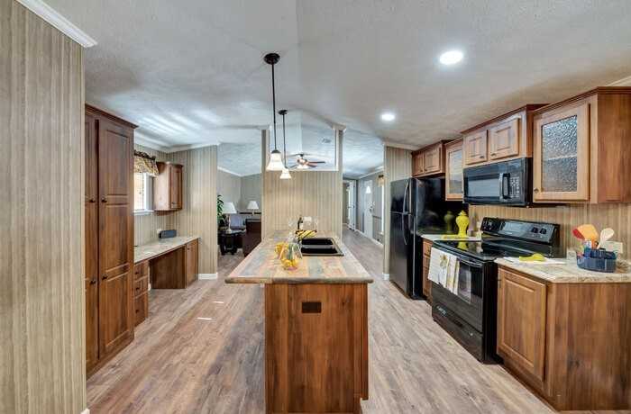 1205 W Circle Dr #16 - Photo 4 of 4