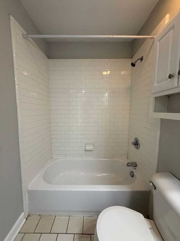 2327 Cooper Ter - Photo 5 of 17