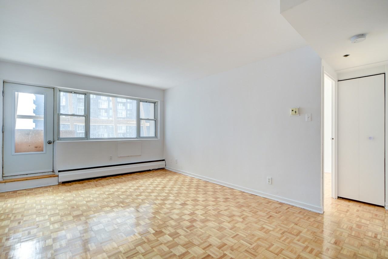 1225 Rue Du Sussex — photo 1