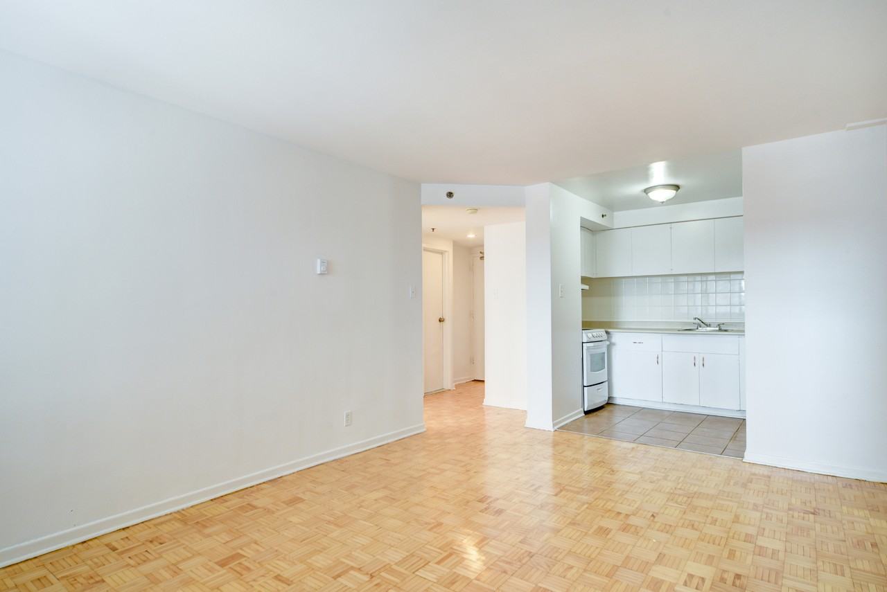 1225 Rue Du Sussex — photo 3