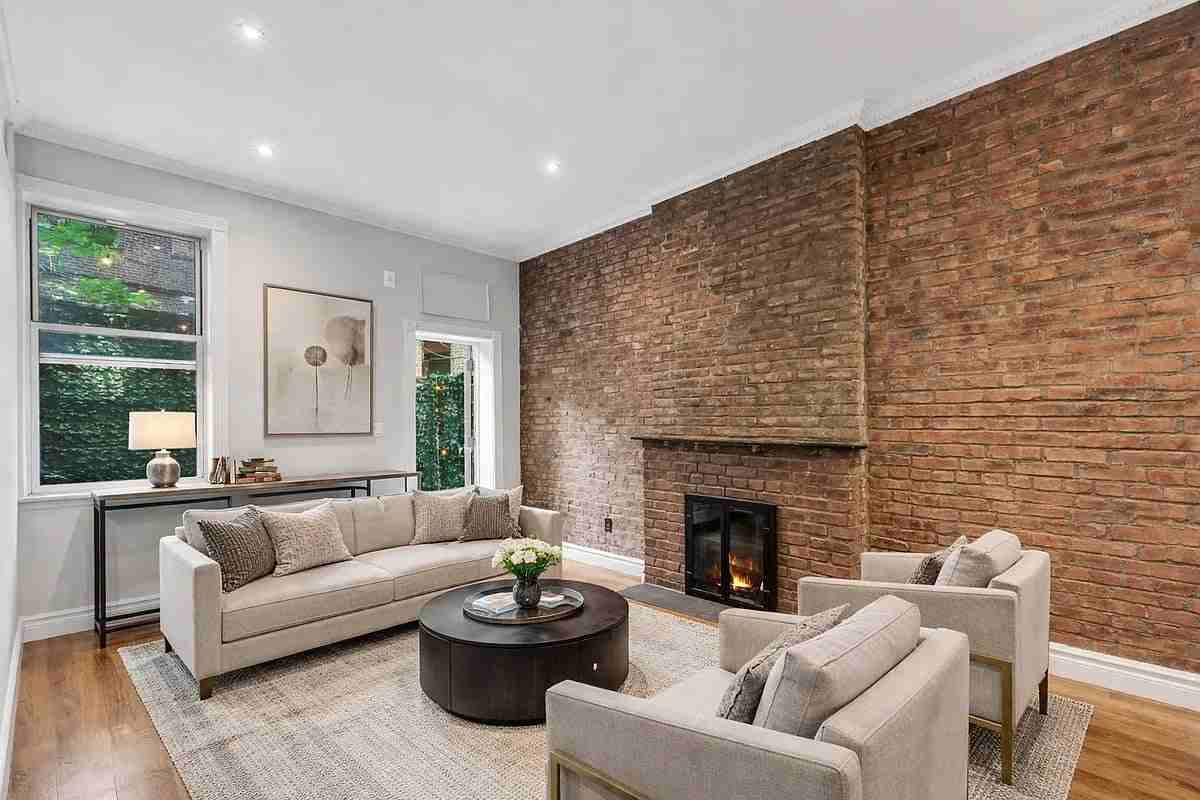 345 E 5th St #1 - Photo 2 of 10