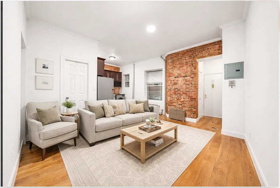 107 Christopher St #18 - Photo 4 of 4