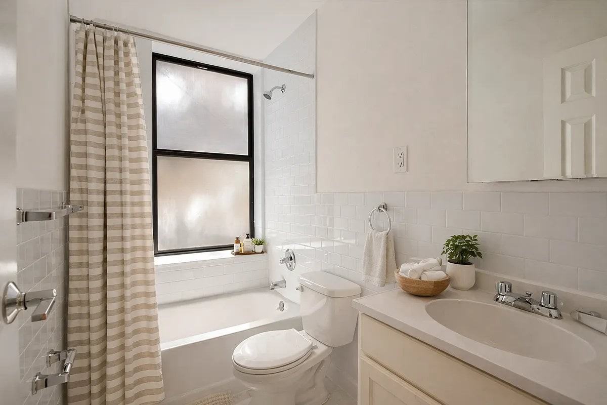 260 Elizabeth St #1A - Photo 5 of 5