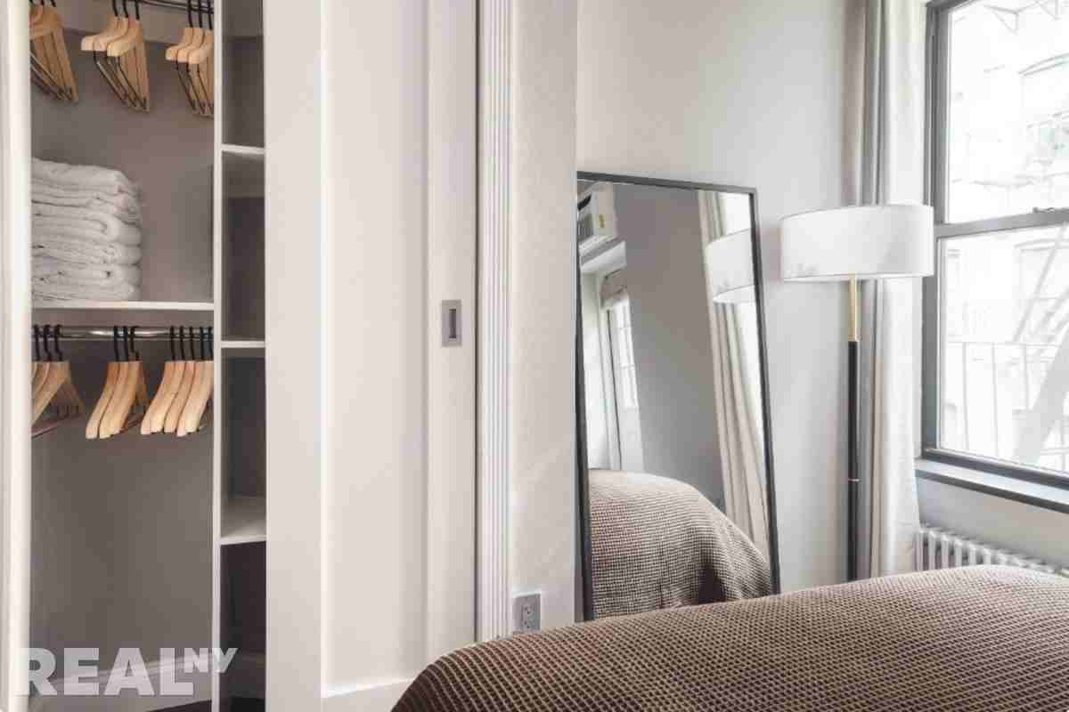 Mulberry St #2F - Photo 6 of 9