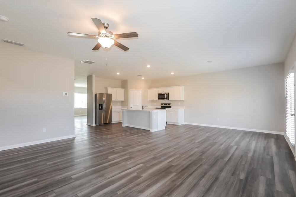 536 Knightsbridge Ln - Photo 5 of 17