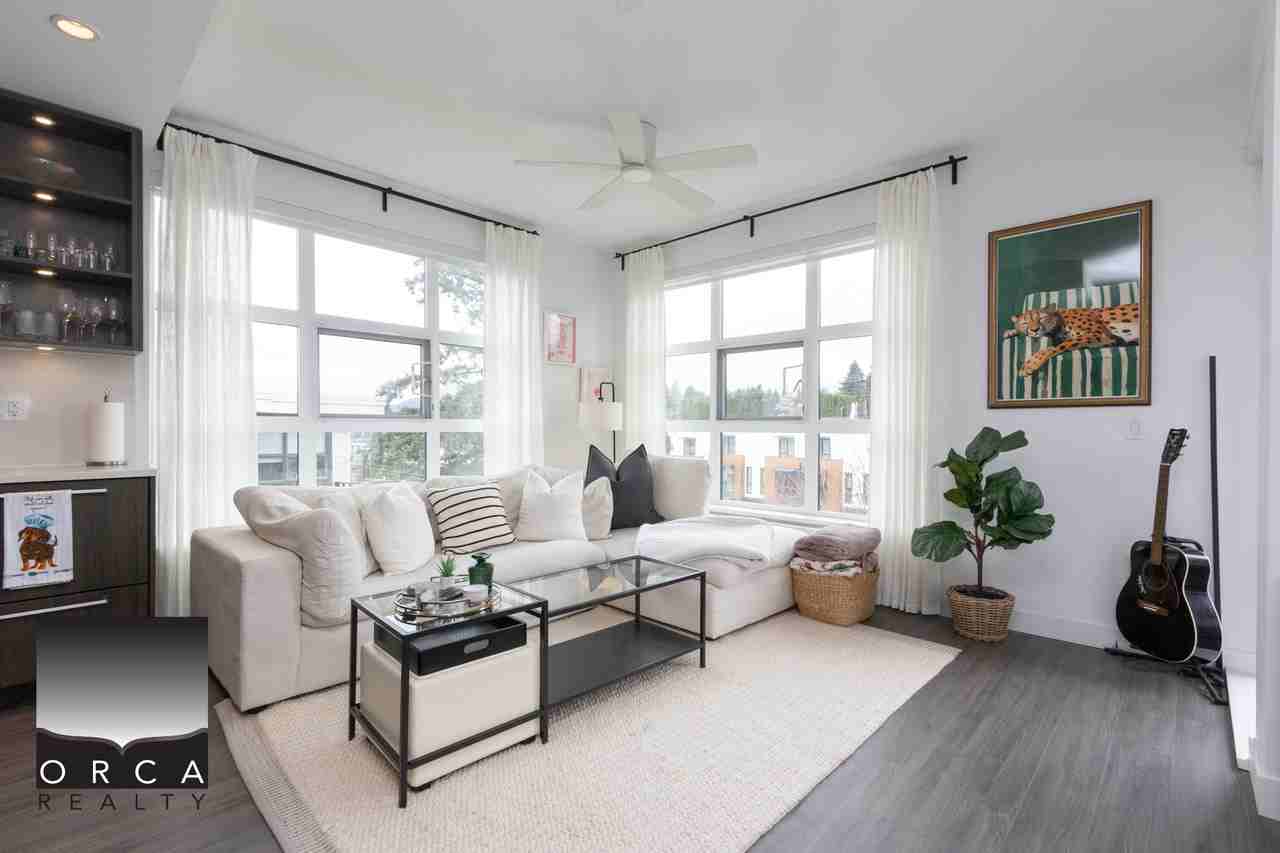 733 East 3rd Street 404 - Photo 4 of 22