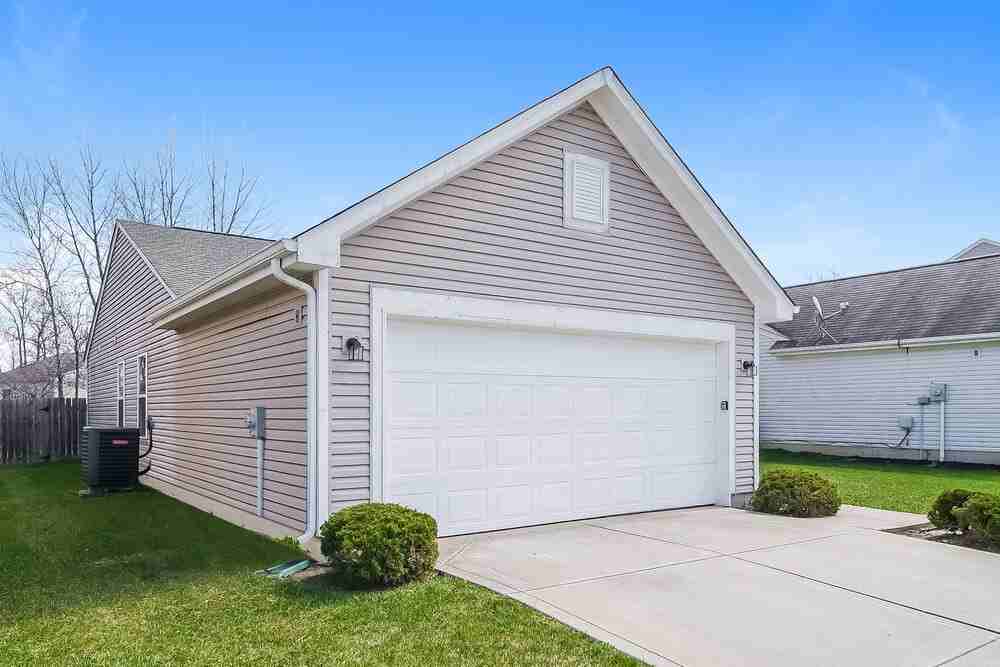 5145 Sandwood Dr - Photo 3 of 16