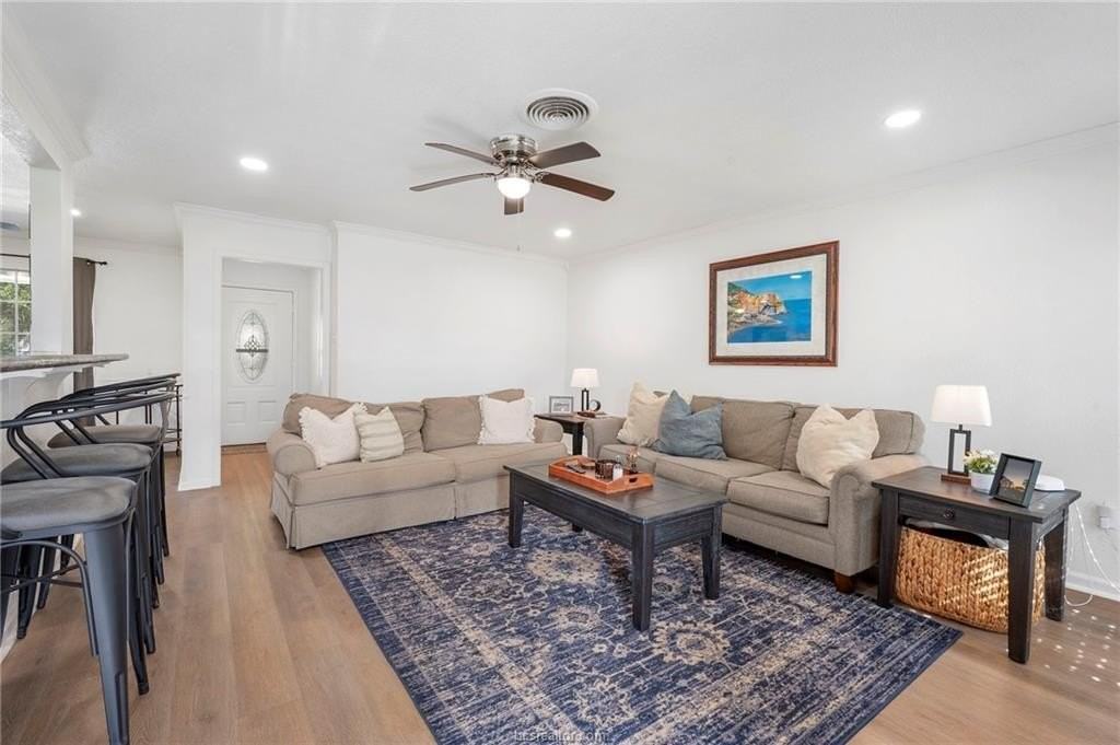 3514 Midwest Dr - Photo 3 of 17