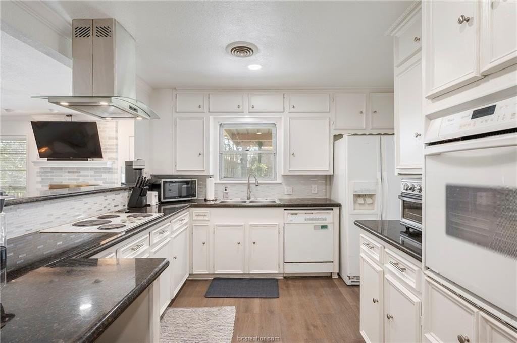 3514 Midwest Dr - Photo 6 of 17