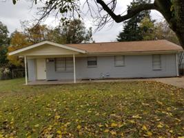 featured image of 610 E Water St #1