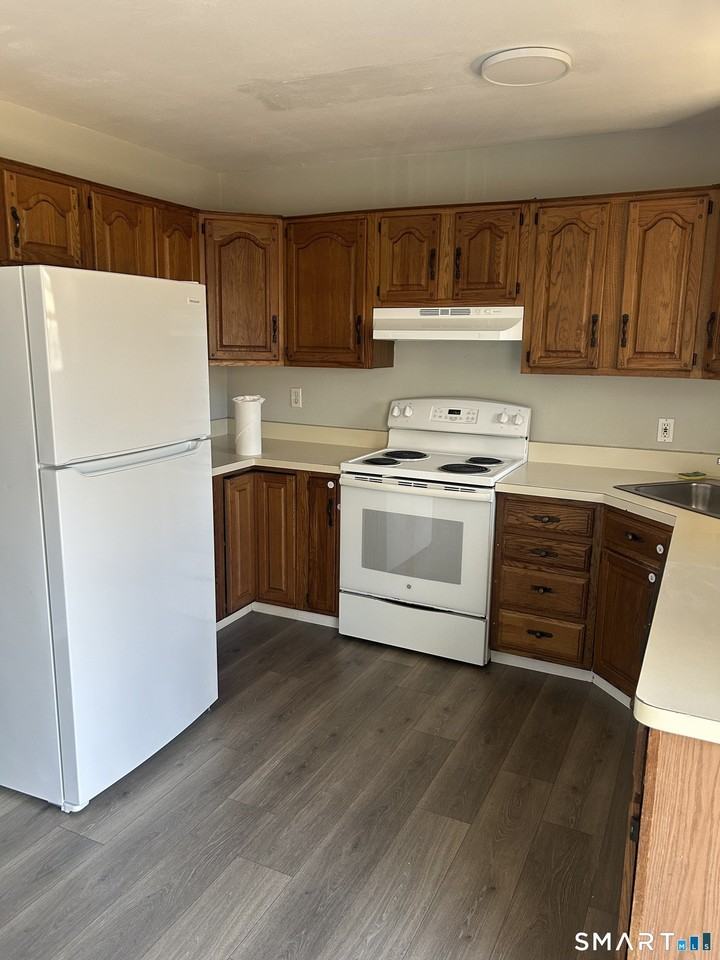 69 Ridge Rd Unit 5 - Photo 4 of 13