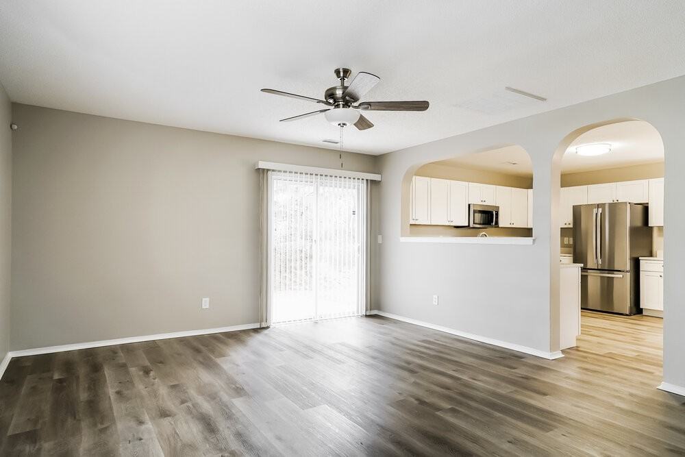 1005 Naylor Rd - Photo 5 of 17