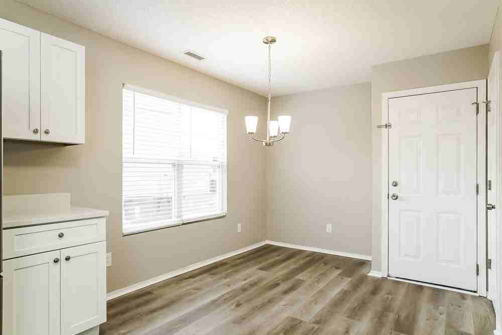 1005 Naylor Rd - Photo 6 of 17