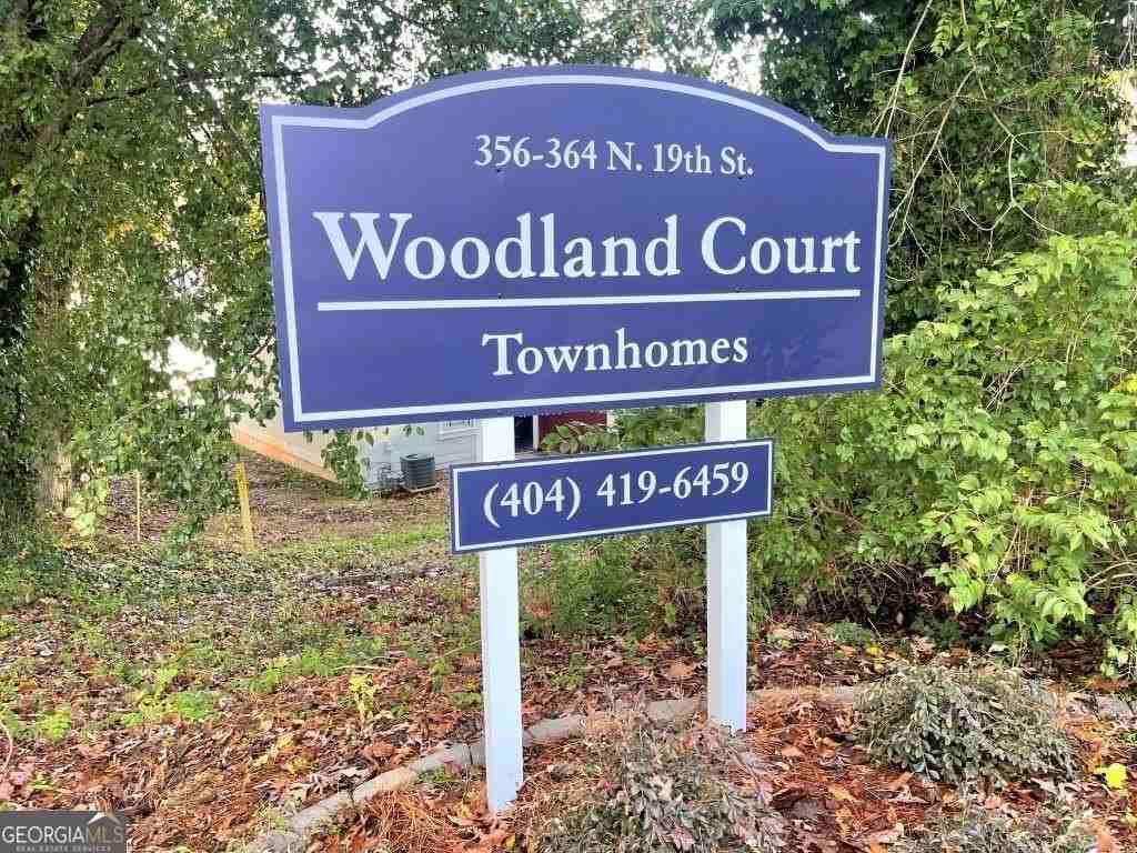 356 N 19th St Apt B - Photo 2 of 20