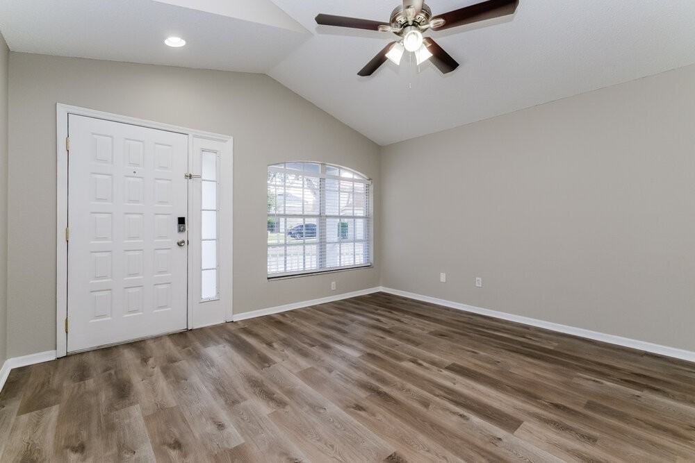 6123 Sand Key Ln - Photo 3 of 16