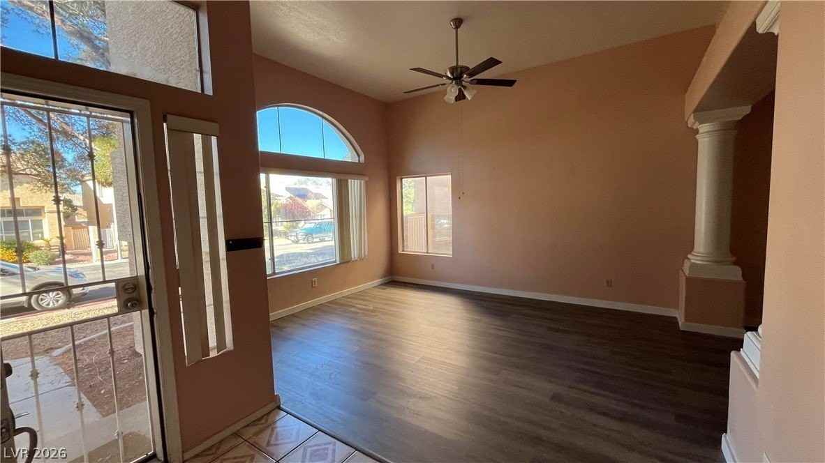 2909 Calmada Ave - Photo 7 of 20