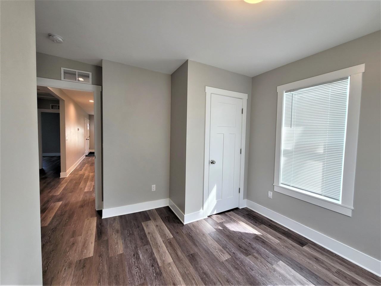 1140 E Breckenridge St - Photo 4 of 12