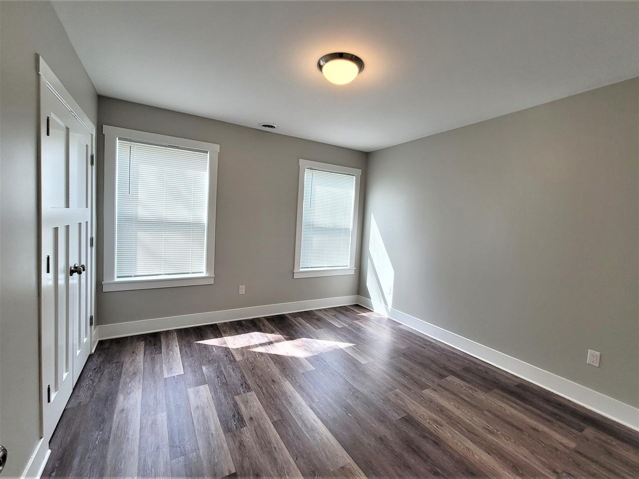 1140 E Breckenridge St - Photo 5 of 12