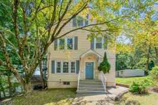 68 Macfarlan Ave - Photo 1 of 1