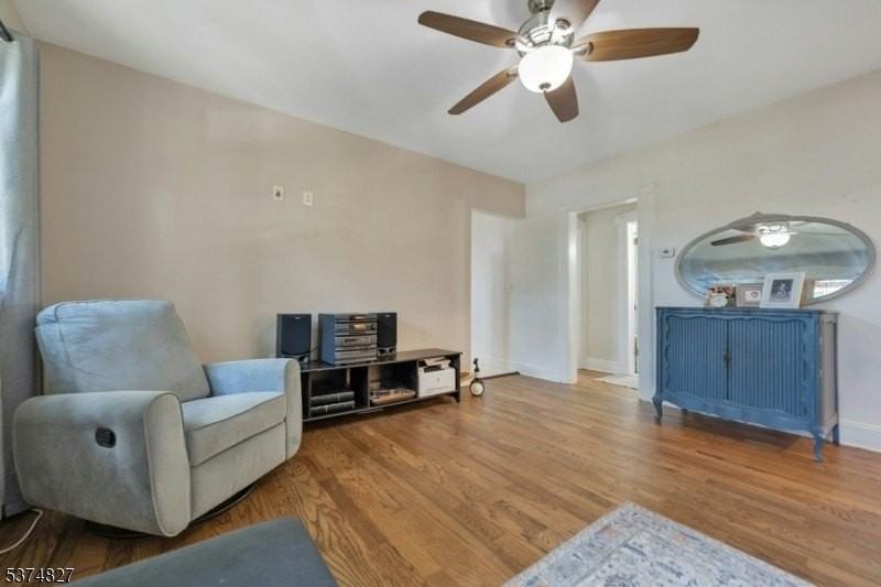 68 Macfarlan Ave - Photo 6 of 24