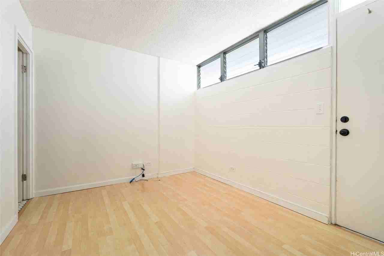 2421 Ala Wai Blvd Apt 1905 - Photo 3 of 11