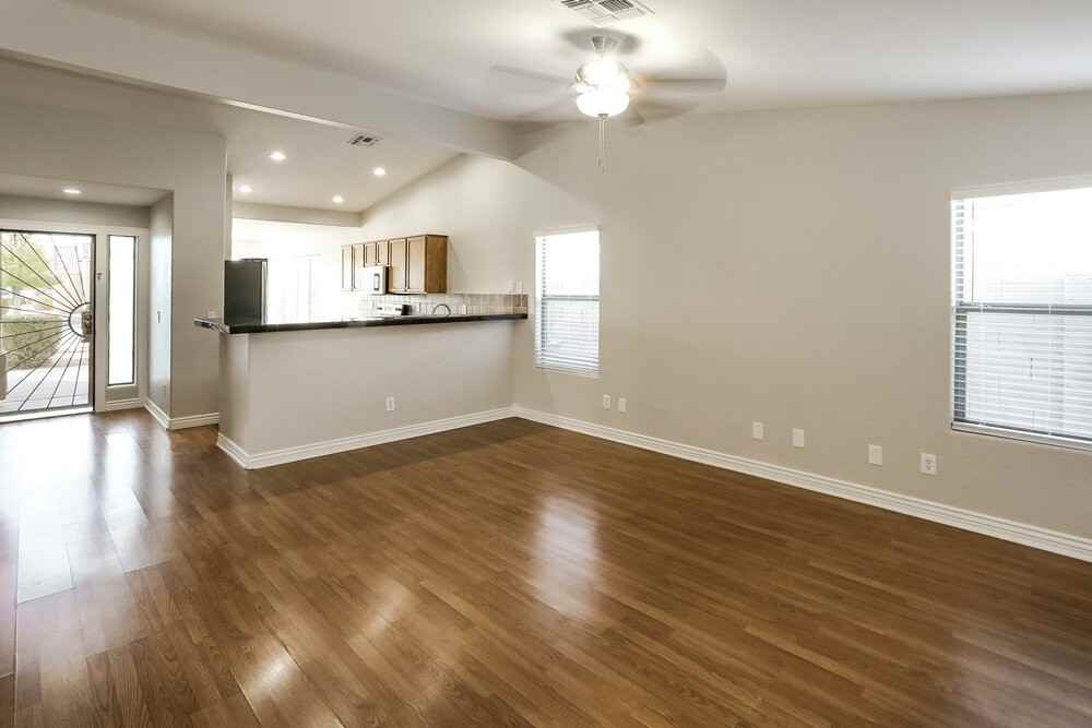 2709 N 107th Dr - Photo 4 of 16