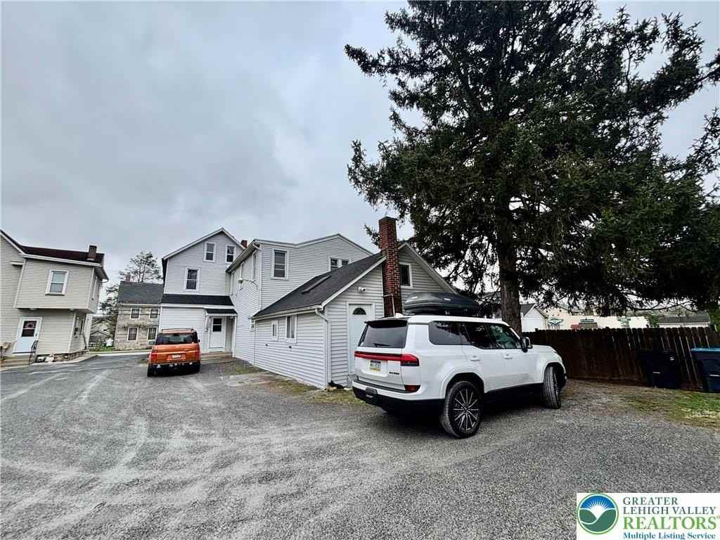 206 Main St - Photo 2 of 12