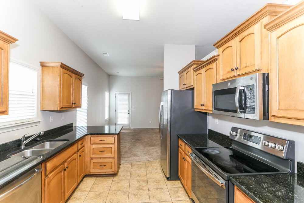 9007 Billy Pat Dr - Photo 5 of 15