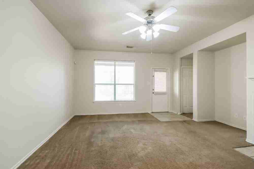 26900 Armor Oaks Dr - Photo 3 of 16