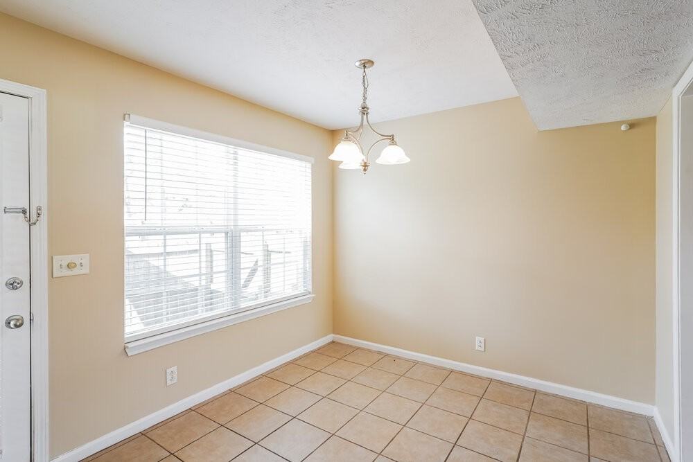 1423 Pagosa Ct - Photo 6 of 17