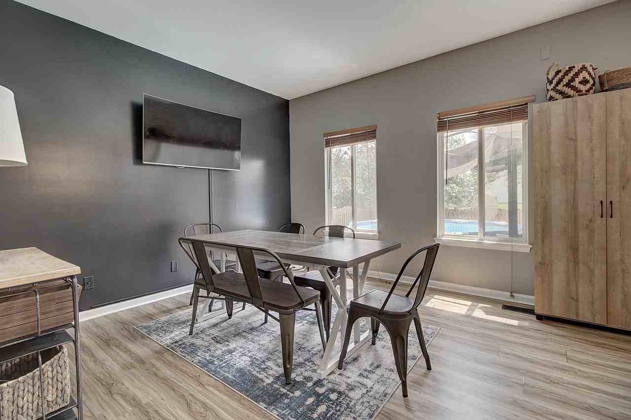 21503 Franklin Cir - Photo 4 of 16