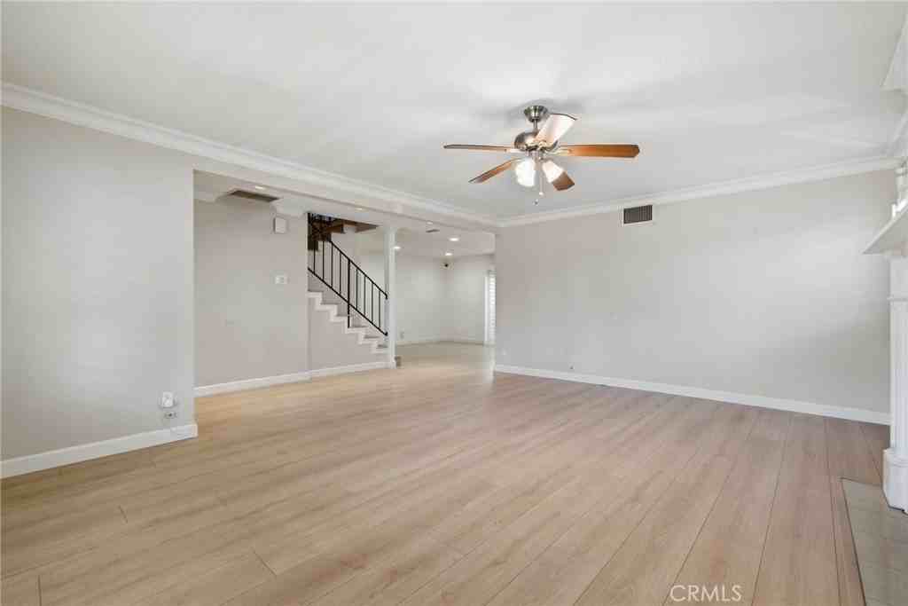 6999 Leilani Ln - Photo 3 of 21