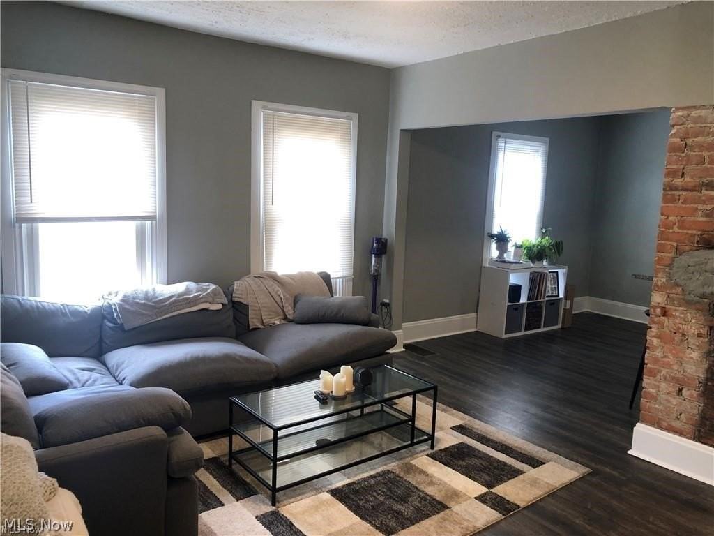 1387 W 69th St Apt 3 - Photo 5 of 16