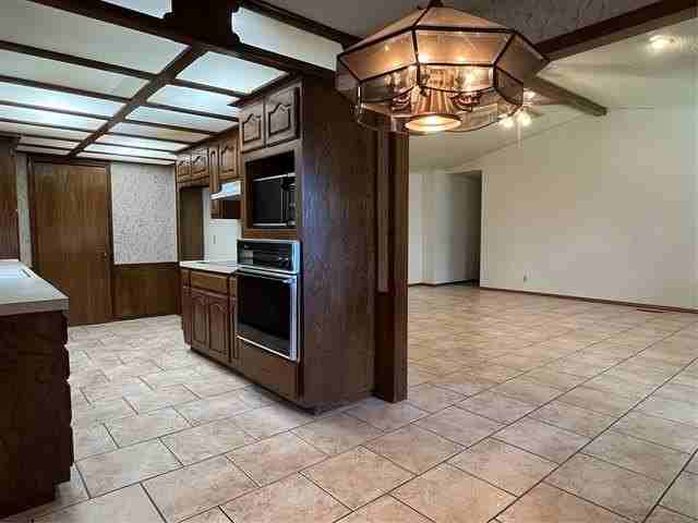 1905 N Butternut Ave - Photo 5 of 13