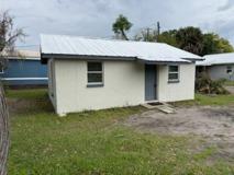 572 Ne Congress Ave - Photo 1 of 1