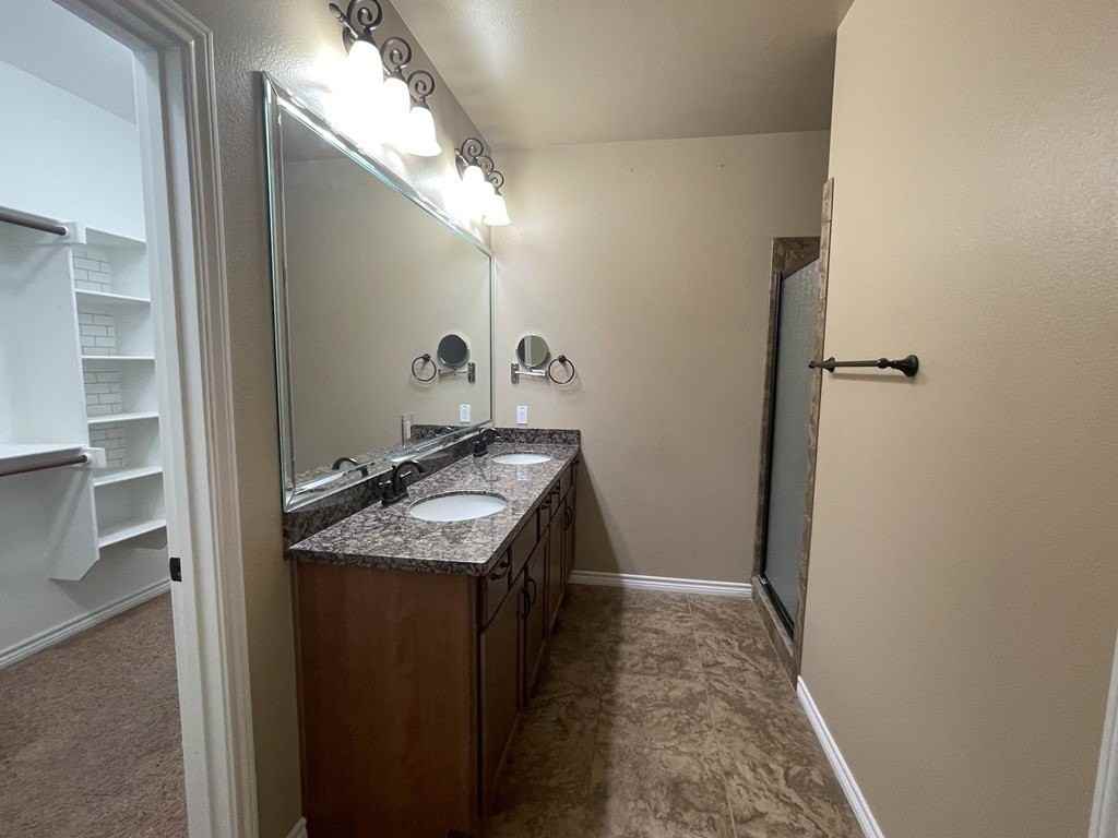 3613 E Gillespie Ln - Photo 6 of 9