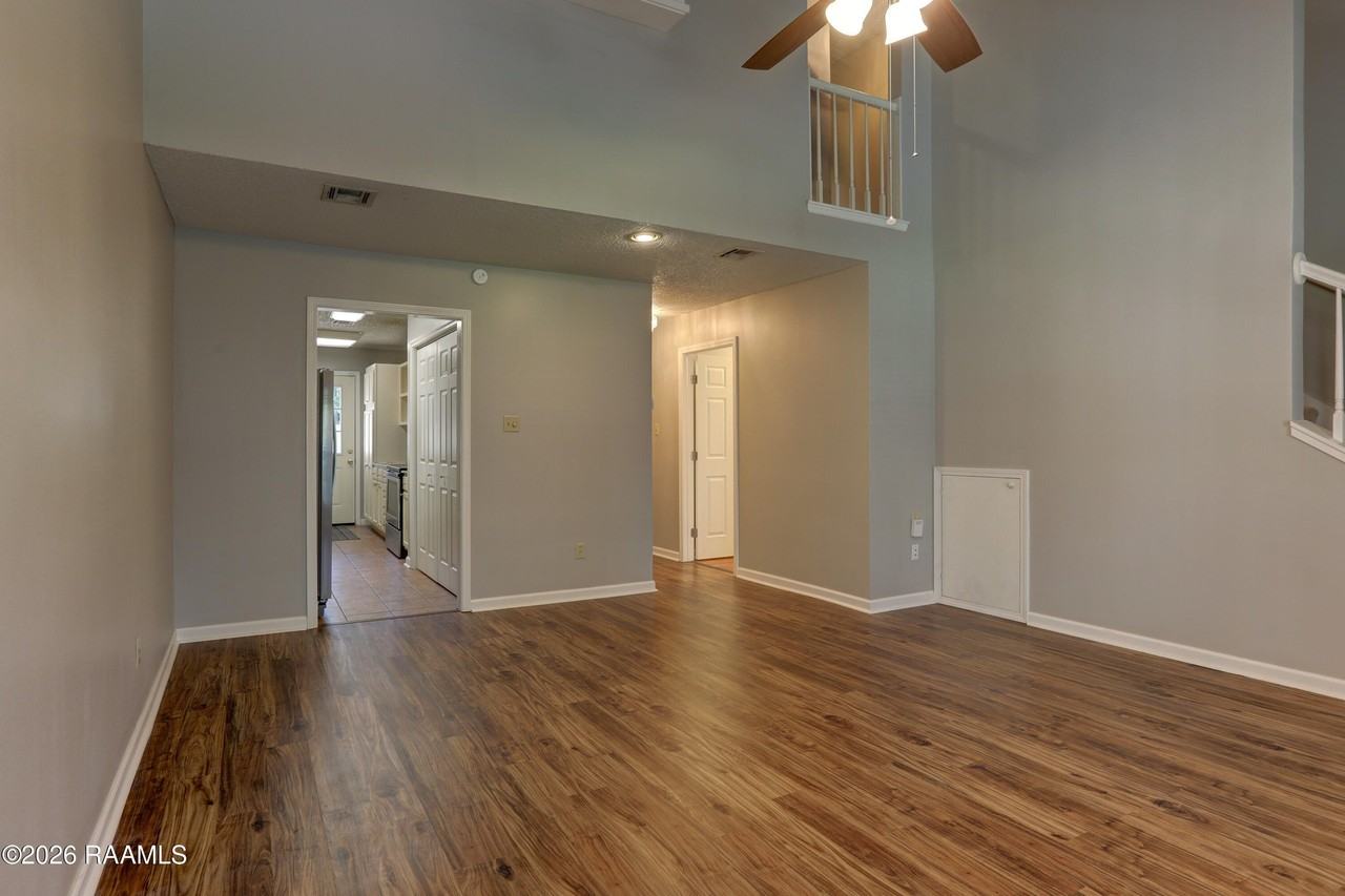 205 Long Plantation Blvd Apt J - Photo 2 of 24