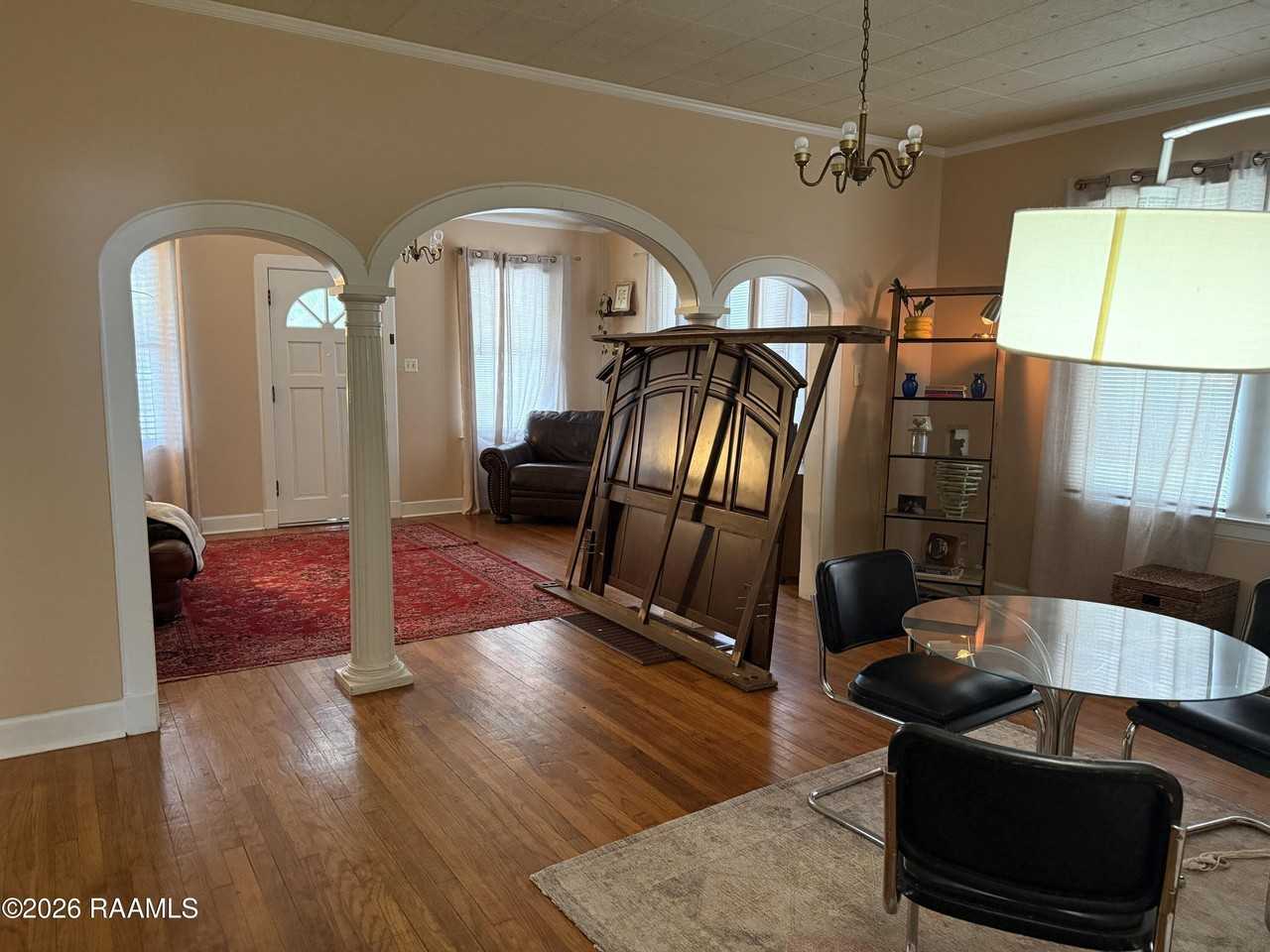 1326 W University Ave - Photo 7 of 28