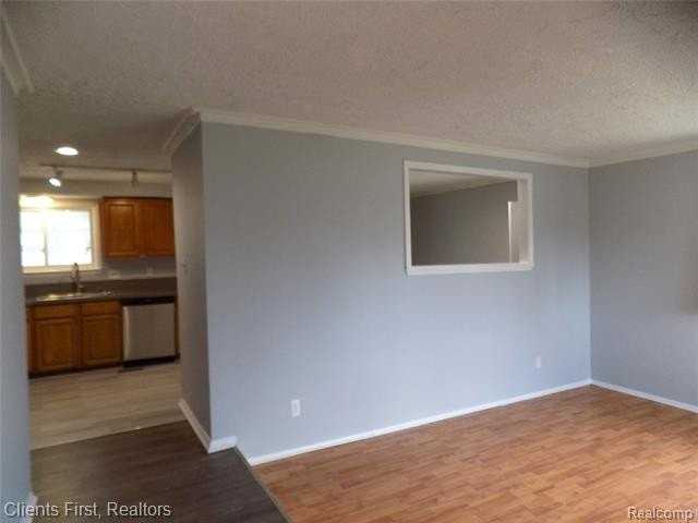 39417 Cather St - Photo 6 of 35