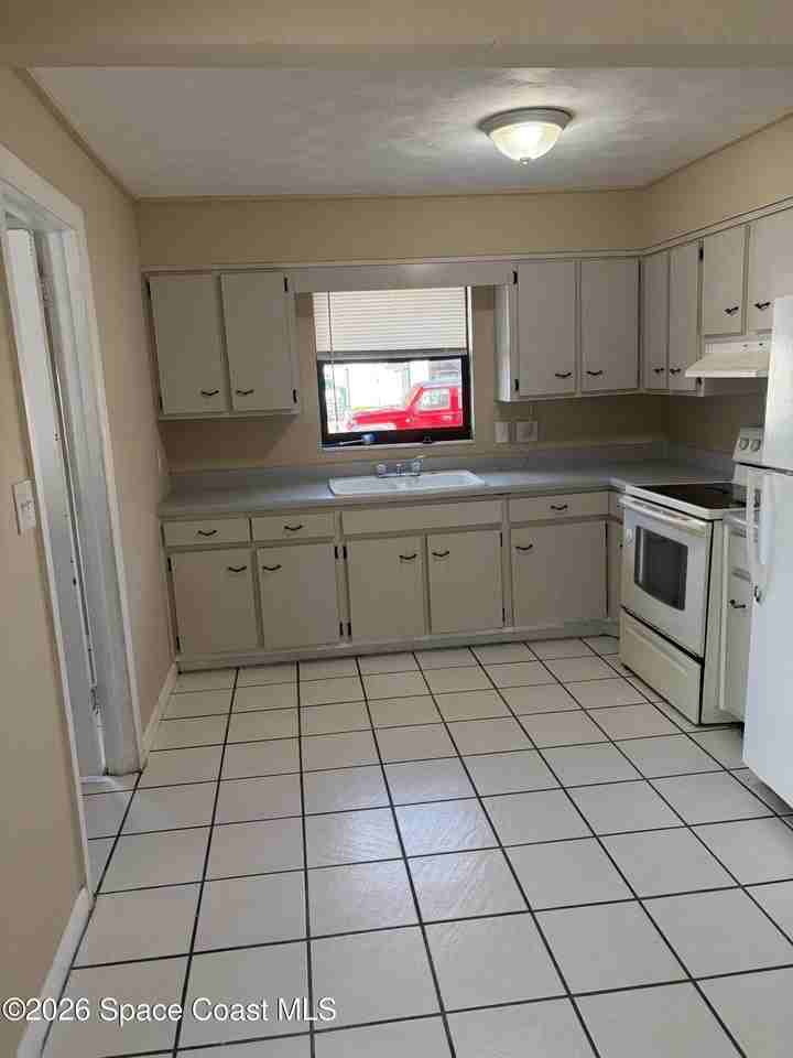 965 Date Ave - Photo 5 of 8