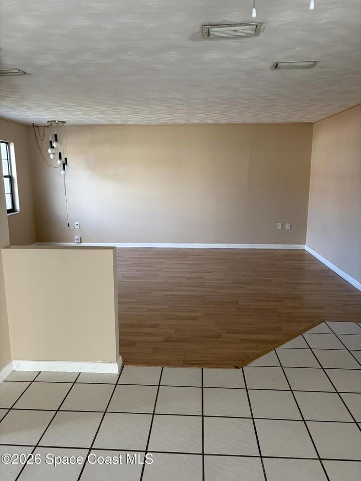 965 Date Ave - Photo 7 of 8