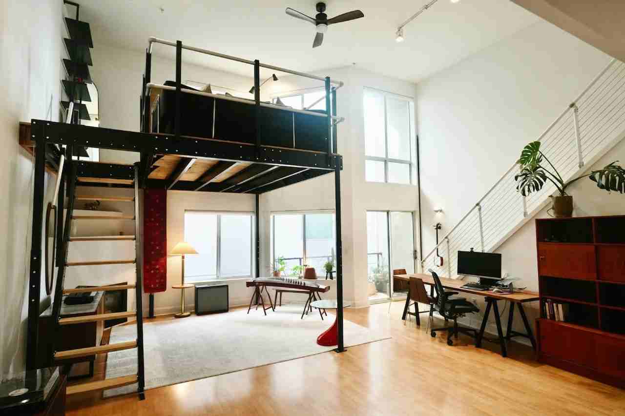 670 5th St #1328937P - Photo 4 of 21