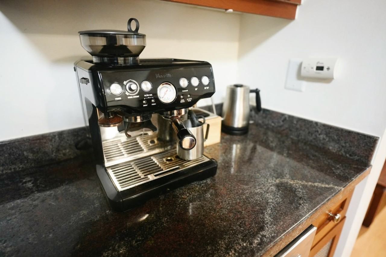 670 5th St #1328937P - Photo 5 of 21